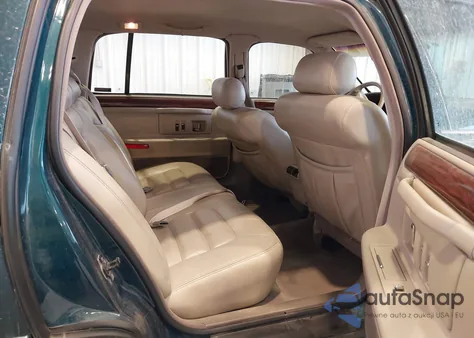 1994 Cadillac Deville z USA, uszkodzony, nr VIN 1G6KD52B8RU274676